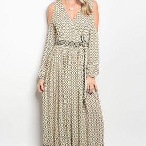 SPRING Stunning open shoulder maxi wrap dress NEW